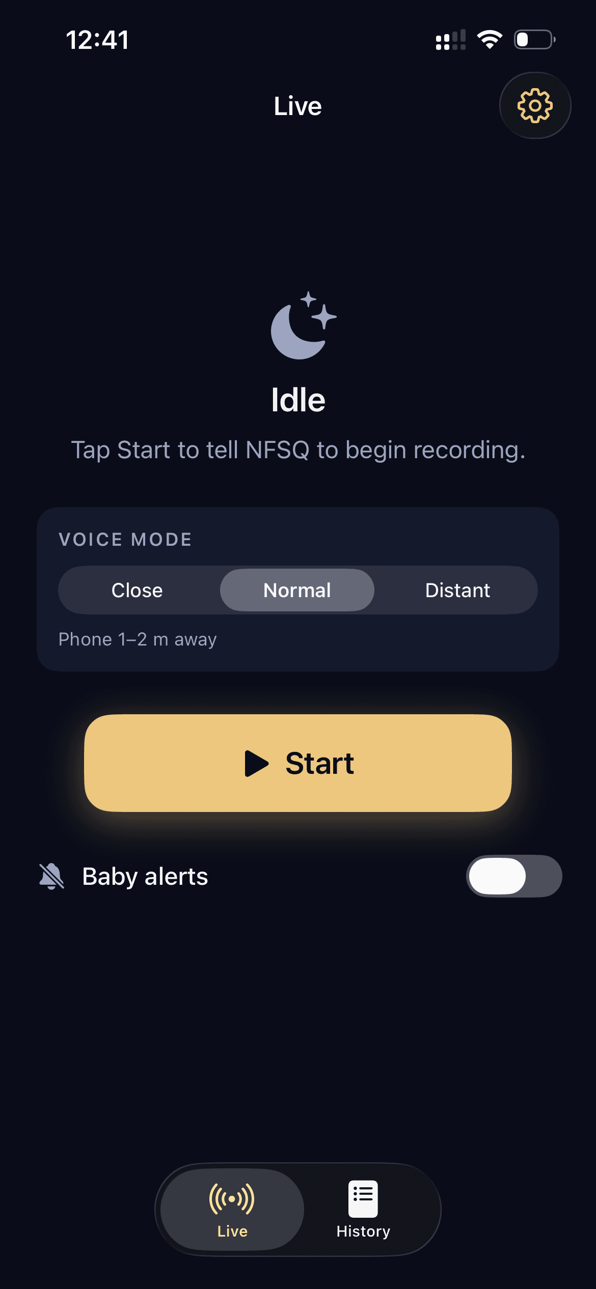 Ready-to-record idle screen with voice mode picker